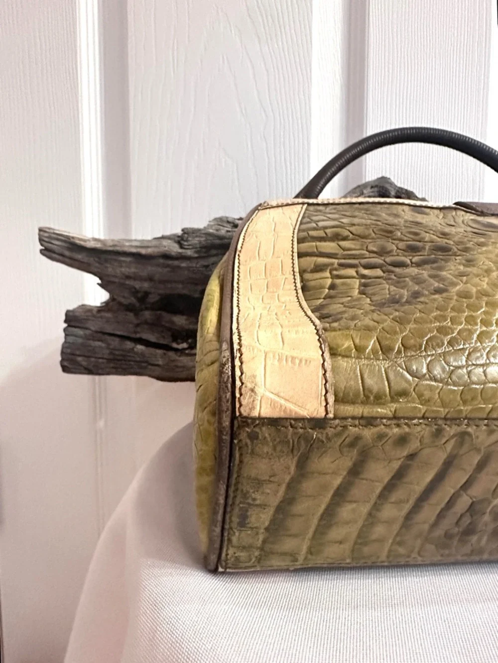 BRAHMIN ~ Rare Tri-Color Croc-Embossed Leather Satchel w/Crossbody Strap